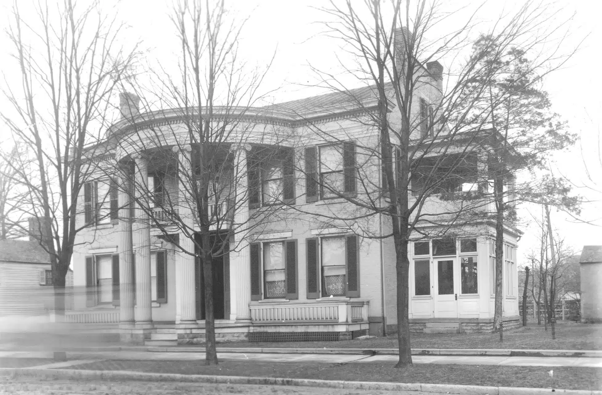 Photo with caption: The Goodwin House as it looked when photographed by Ben Winans in 1904. When the Farquhars lived here, forty years before, it looked very different. FCPLD collection.